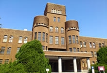 九州大学旧工学部本館の写真